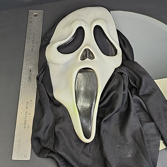 Scream Mask Vintage Easter Unlimited Fun World S9206 Glow In Dark Ghost Face - Picture 12 of 14